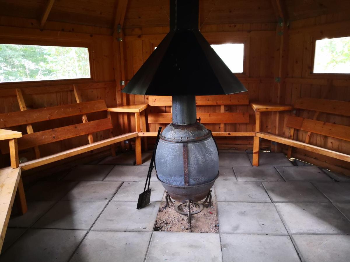 Backa Loge - semesterparadiset sjön Fegen Hotel Svanabo Buitenkant foto